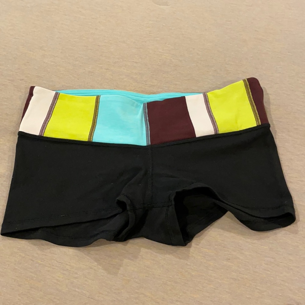 Lululemon fitted shorts size 8